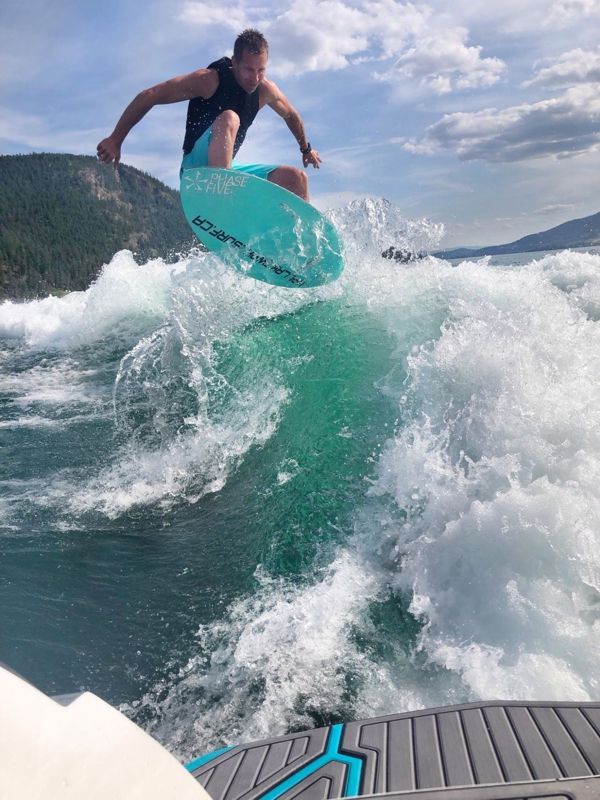 Dallas Maximuik shows us how easy it is to wakesurf on Kalamalka Lake.